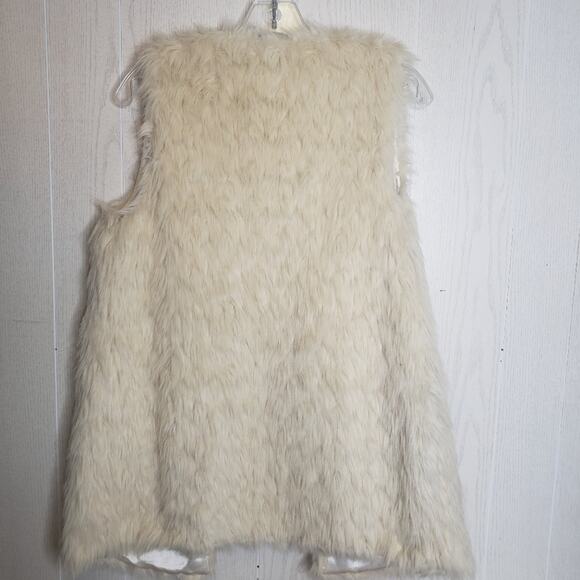 Jack ivory Scotlyn faux fur long open front vest size small - Picture 8 of 9